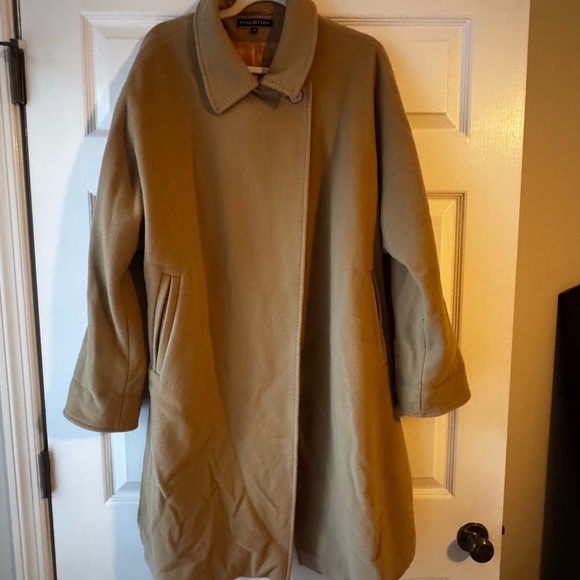 Halston Wool Cashmere Blend Camel Coat | Size 10 - Picture 5 of 9